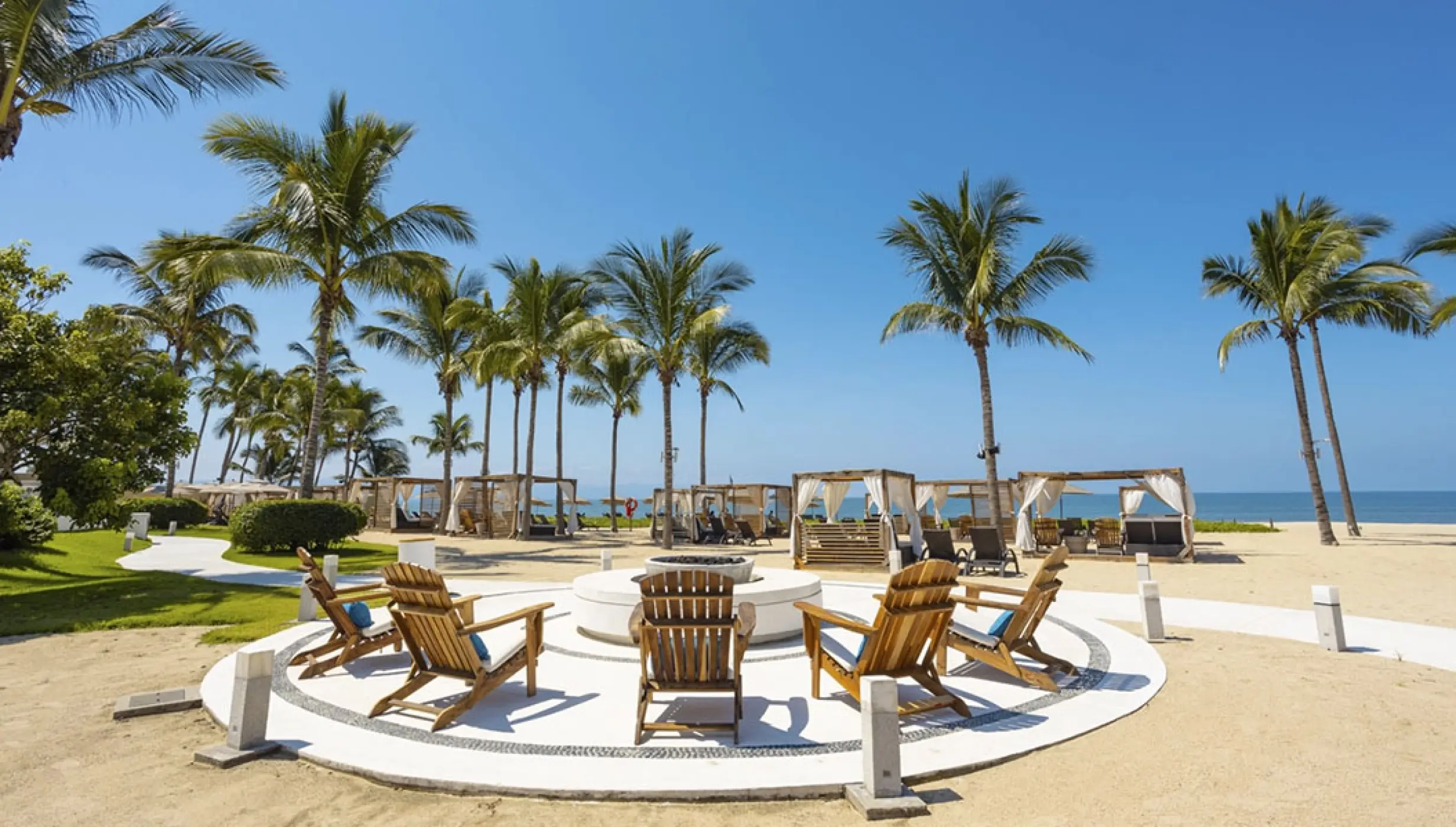 Fire pit at Marival Distinct Luxury residences.