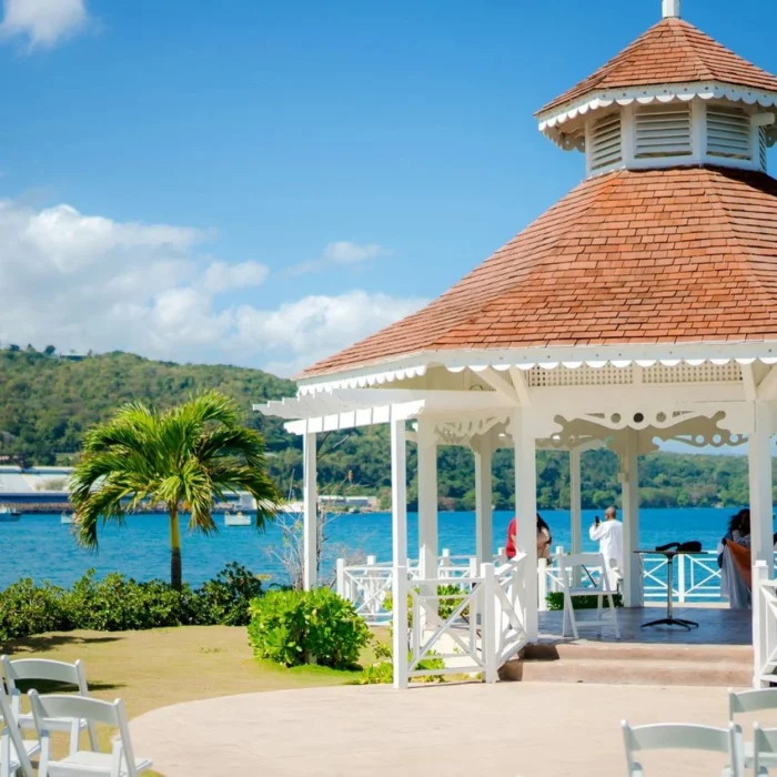 gazebo sur venue at Moon Palace Jamaica