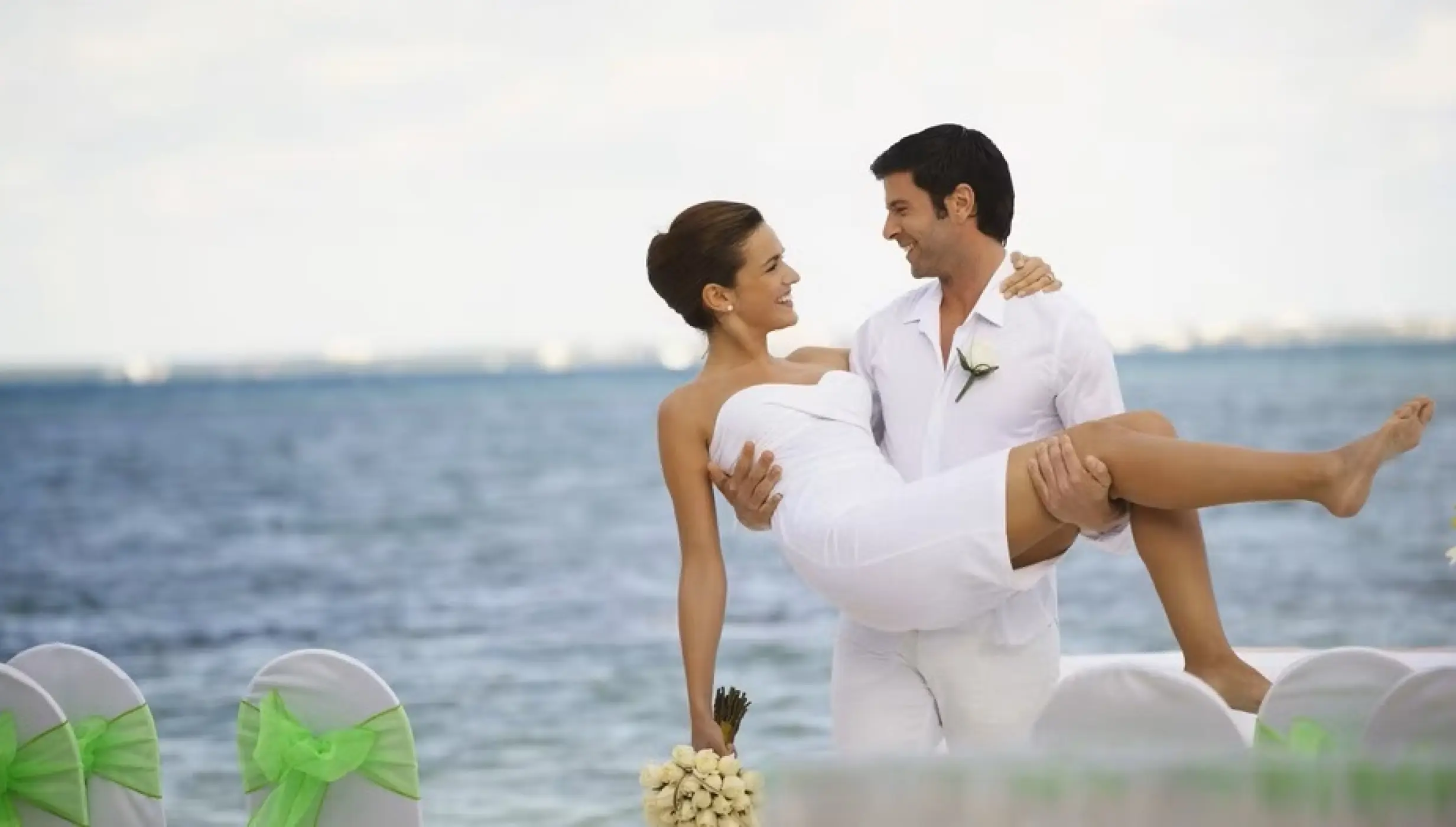 bride and groom at Occidental Costa Cancun