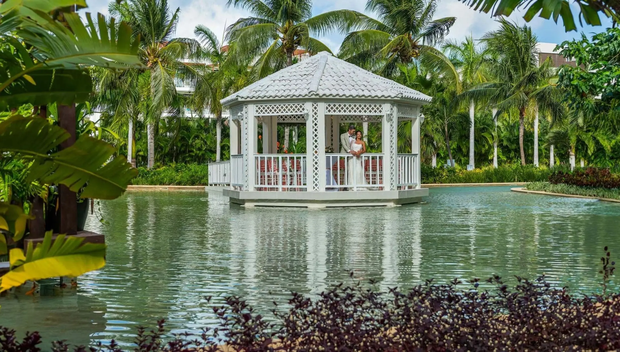 gazebo venue at Ocean Allure Costa Mujeres