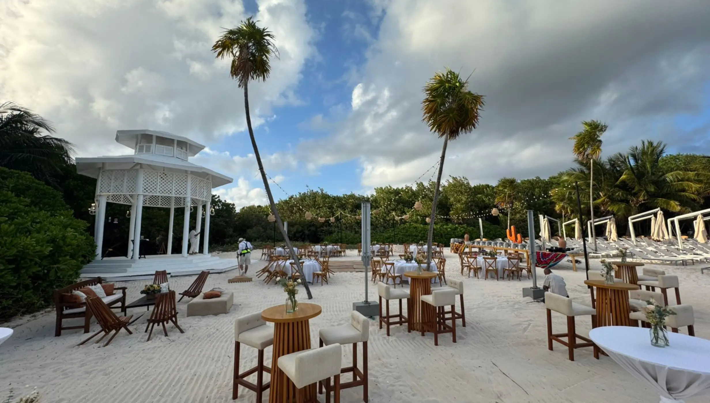 Beach gazebo venue at Paradisus Playa Del Carmen and La Perla