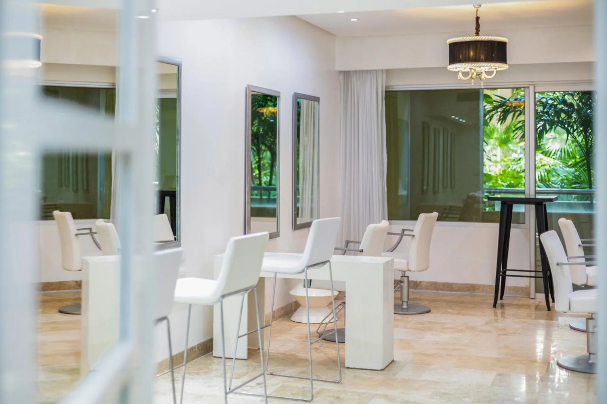 Bridal room at Paradisus Playa Del Carmen and La Perla