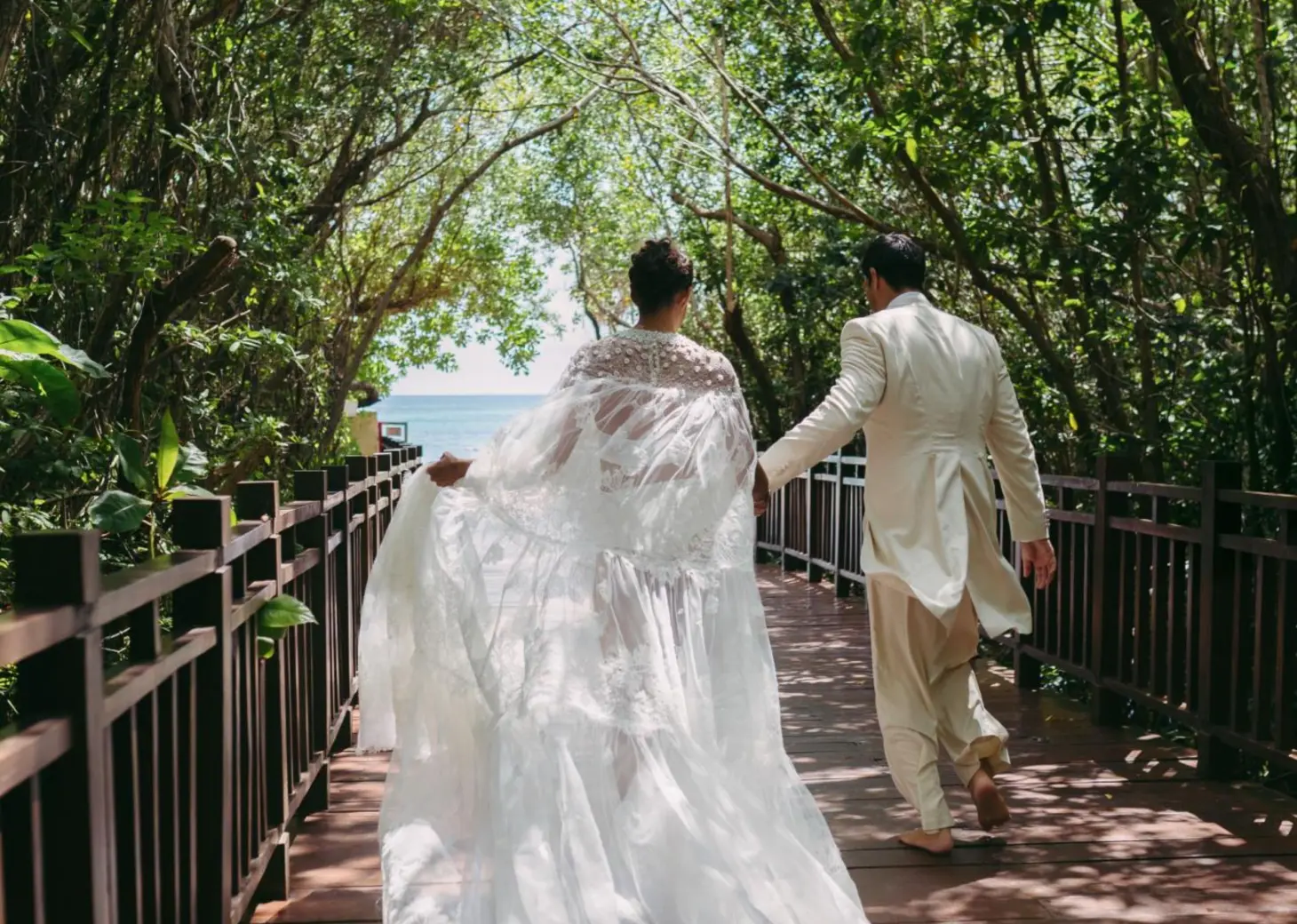 Bride and groom at Paradisus Playa Del Carmen