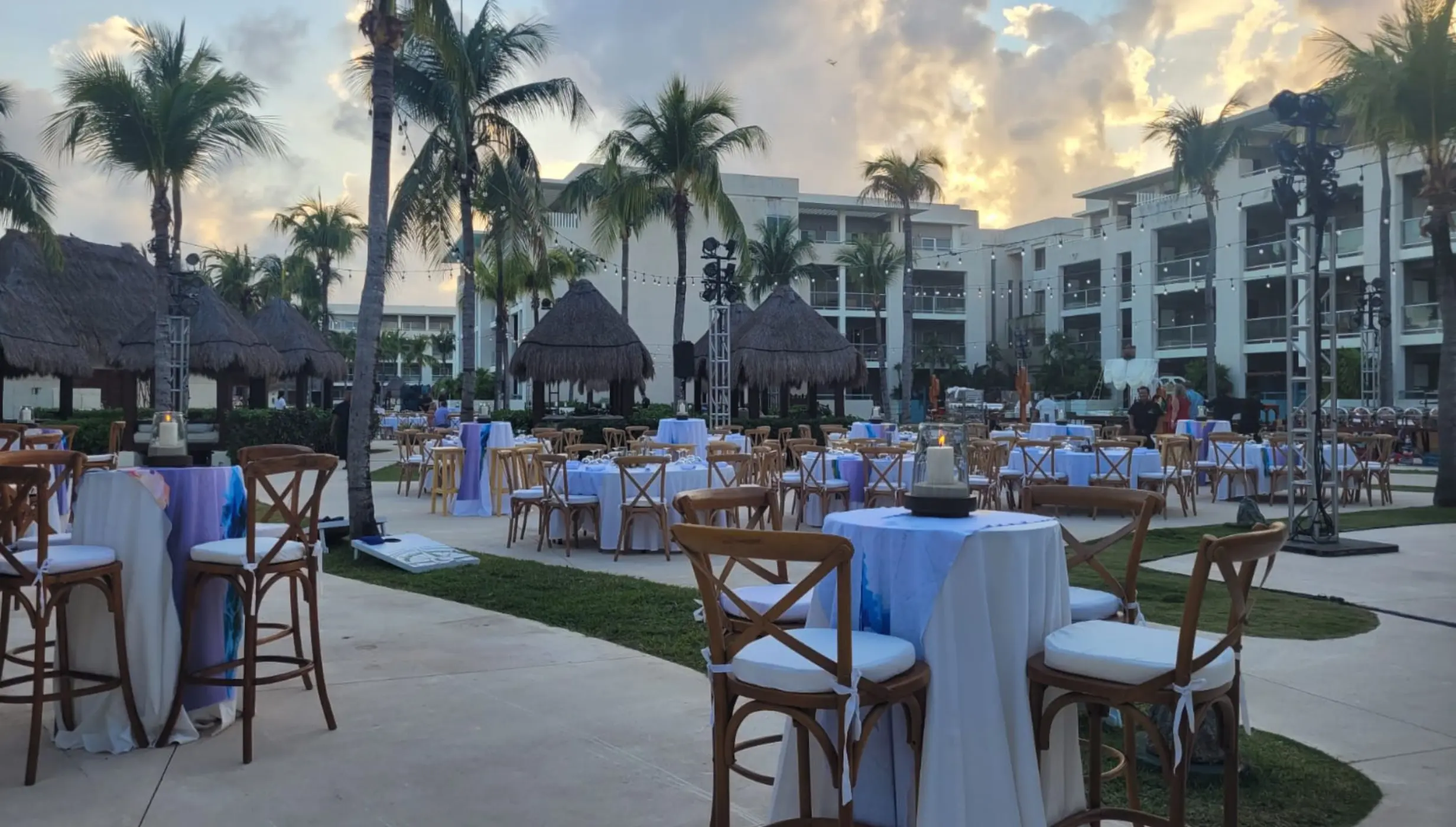 North Pool venue at Paradisus Playa Del Carmen and La Perla