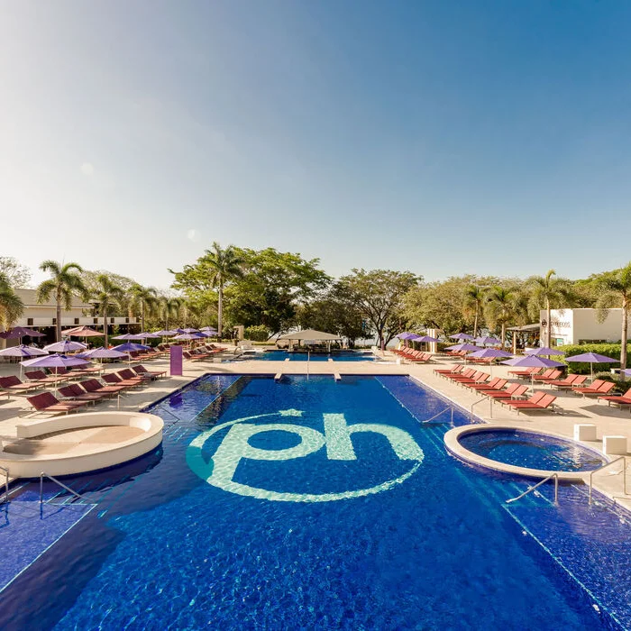 main pool at Planet Hollywood Costa Rica