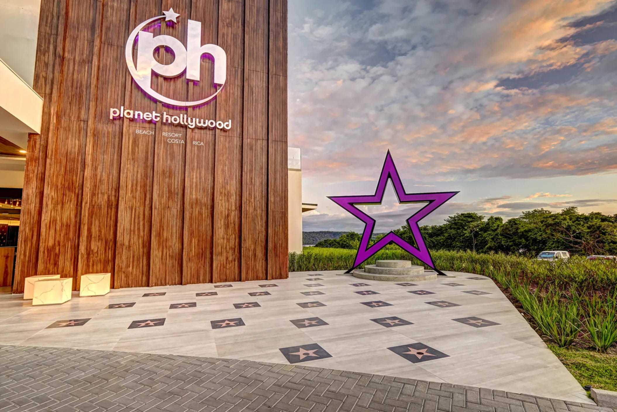 entrance of Planet Hollywood Costa Rica
