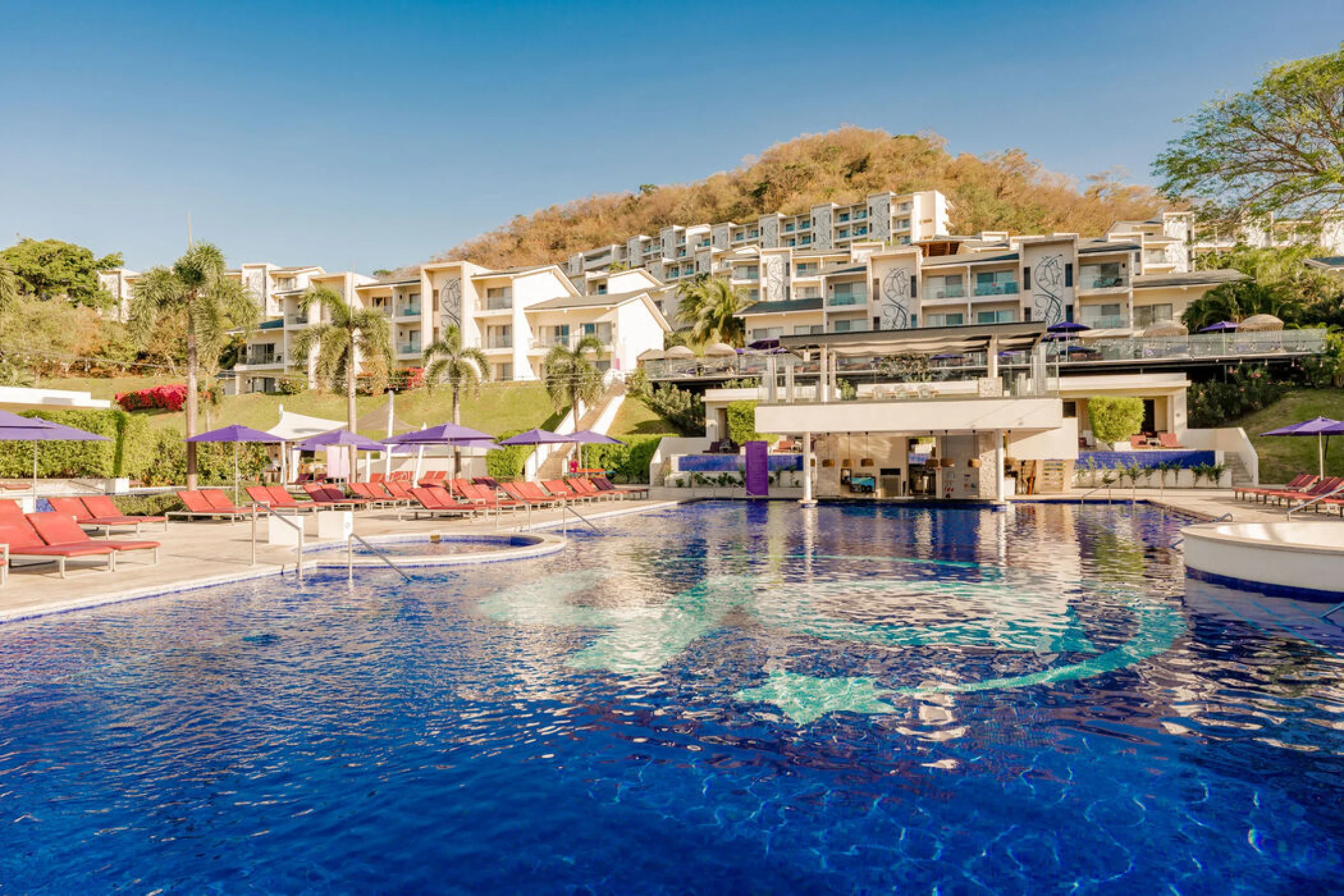 pool and suites at Planet Hollywood Costa Rica