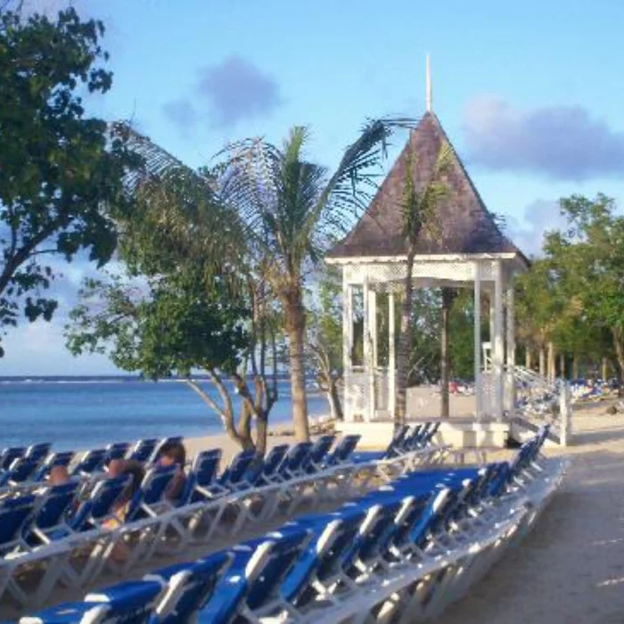 beach gazebo venue at Hotel Riu Montego Bay