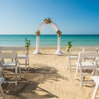 beach wedding venue at Riu Palace Tropical Bay