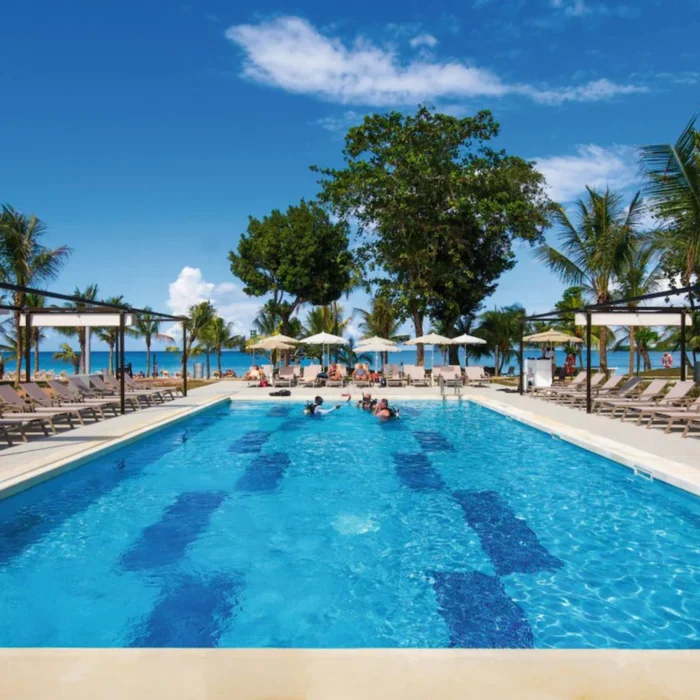 pool at Riu Palace Tropical Bay