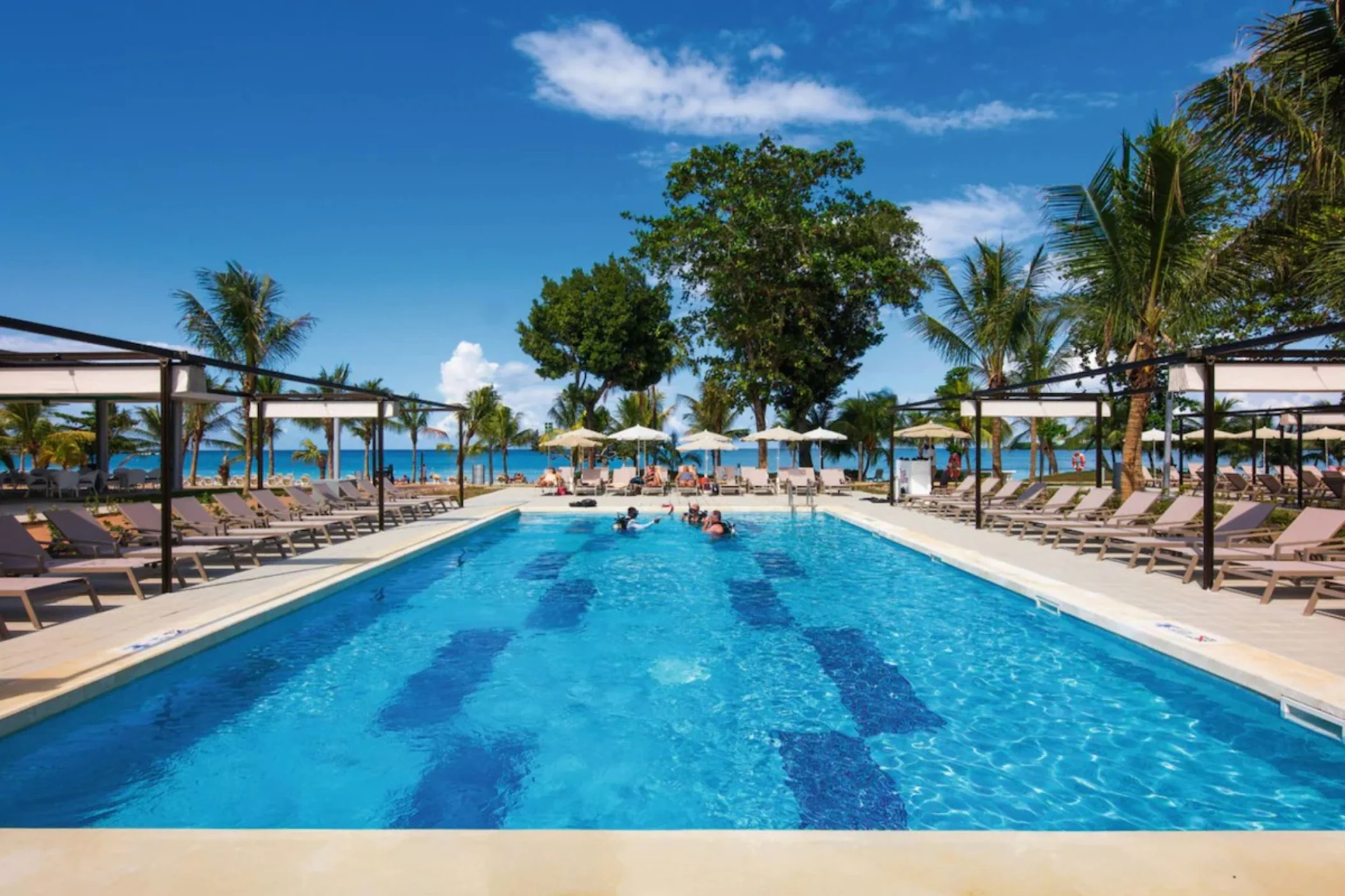 pool at Riu Palace Tropical Bay