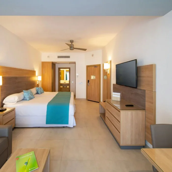 Room at Riu Palace Tropical Bay