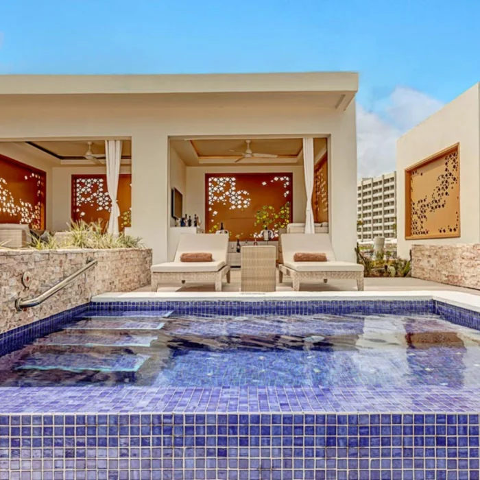 swim out suite at Royalton Antigua