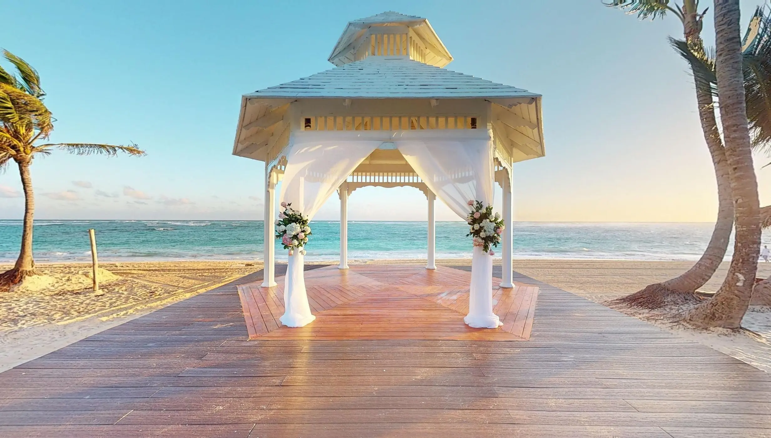 Diamond Club gazebo wedding ceremony at Royalton Bavaro, Punta Cana