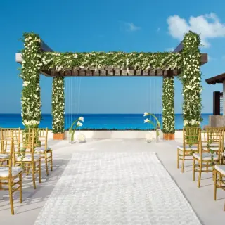 Terrace wedding ceremony at Secrets Maroma Beach, Riviera Maya