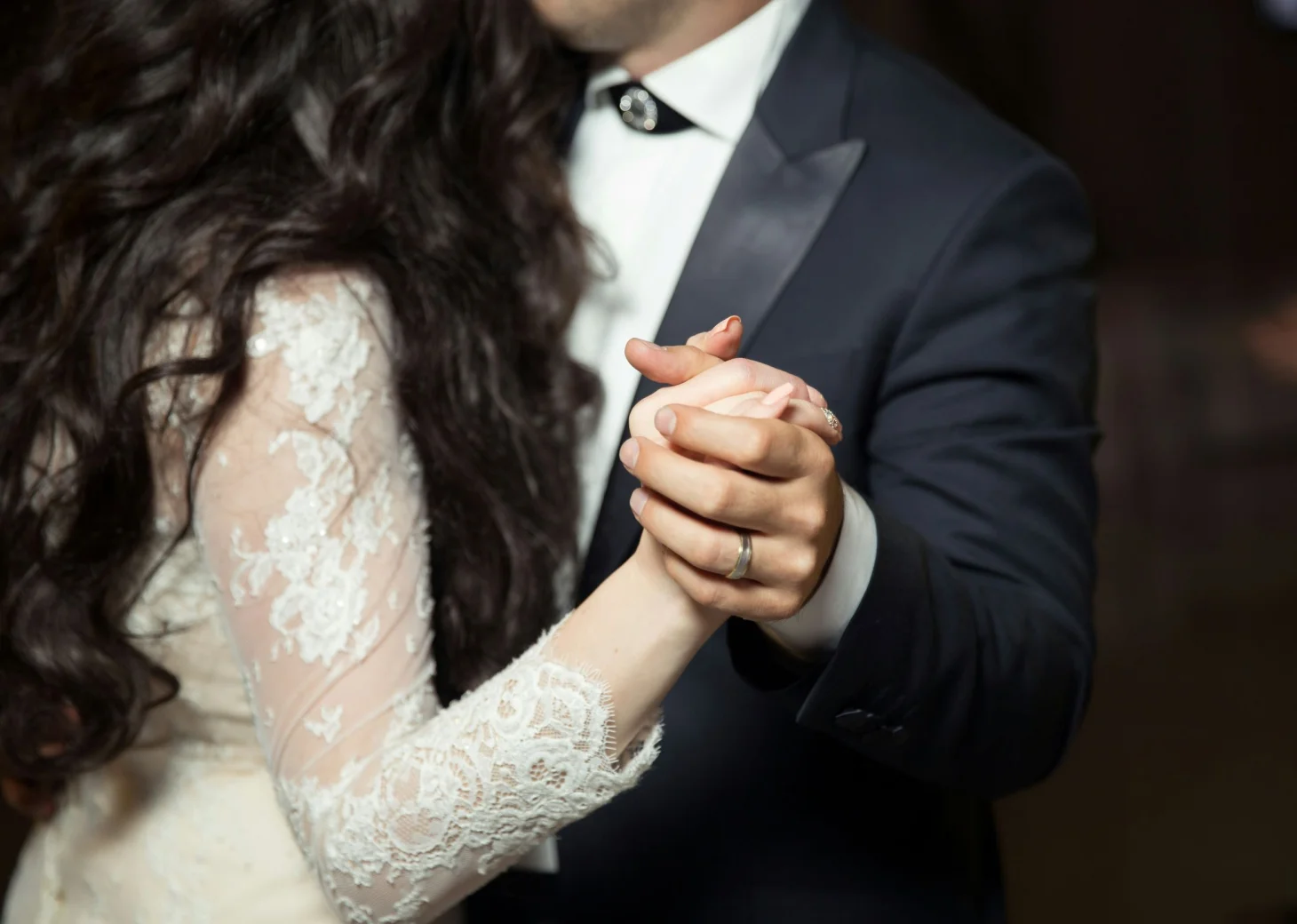 bride and groom first dance