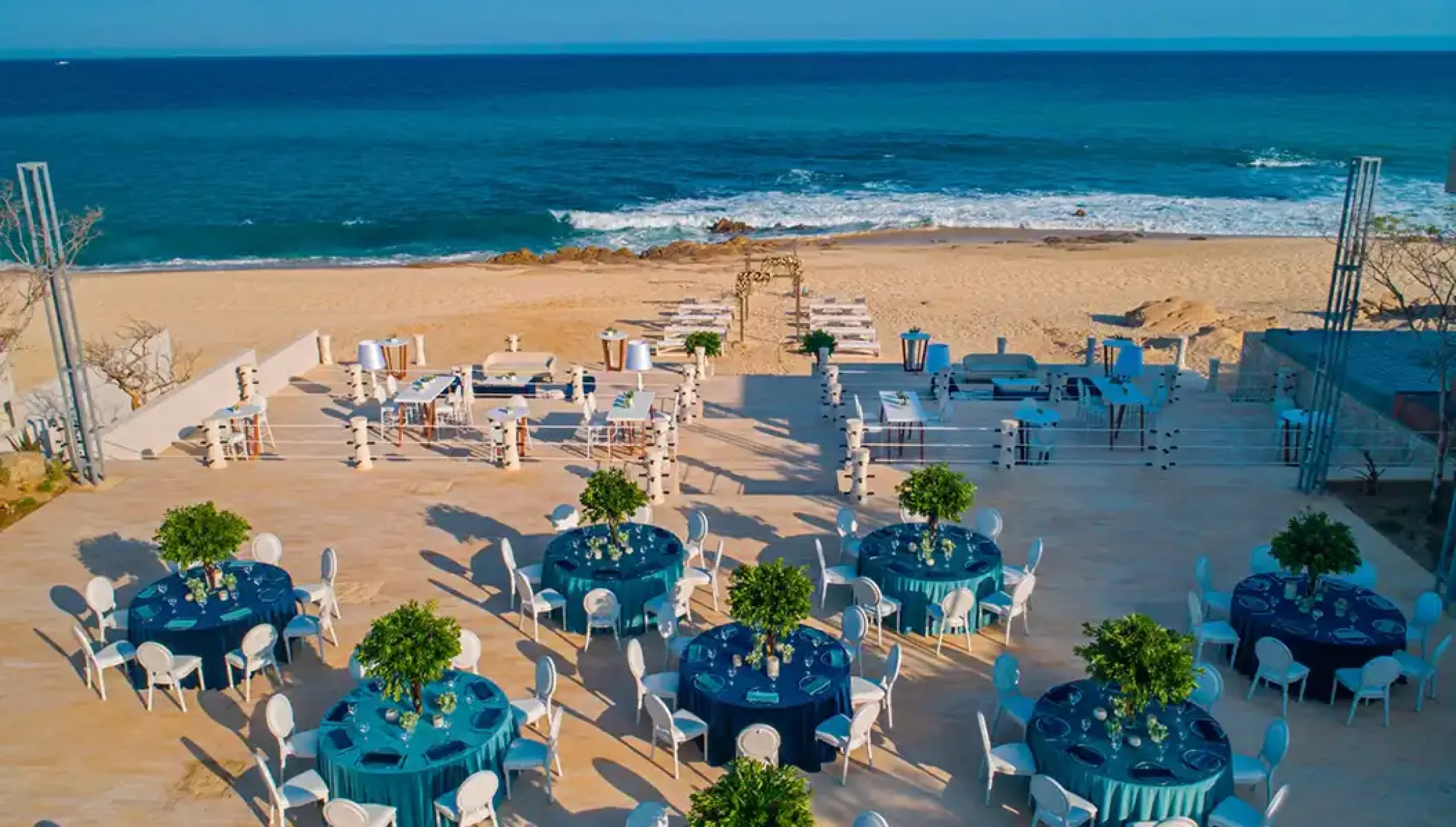 Ocean front deck wedding venue at Solaz Los Cabos