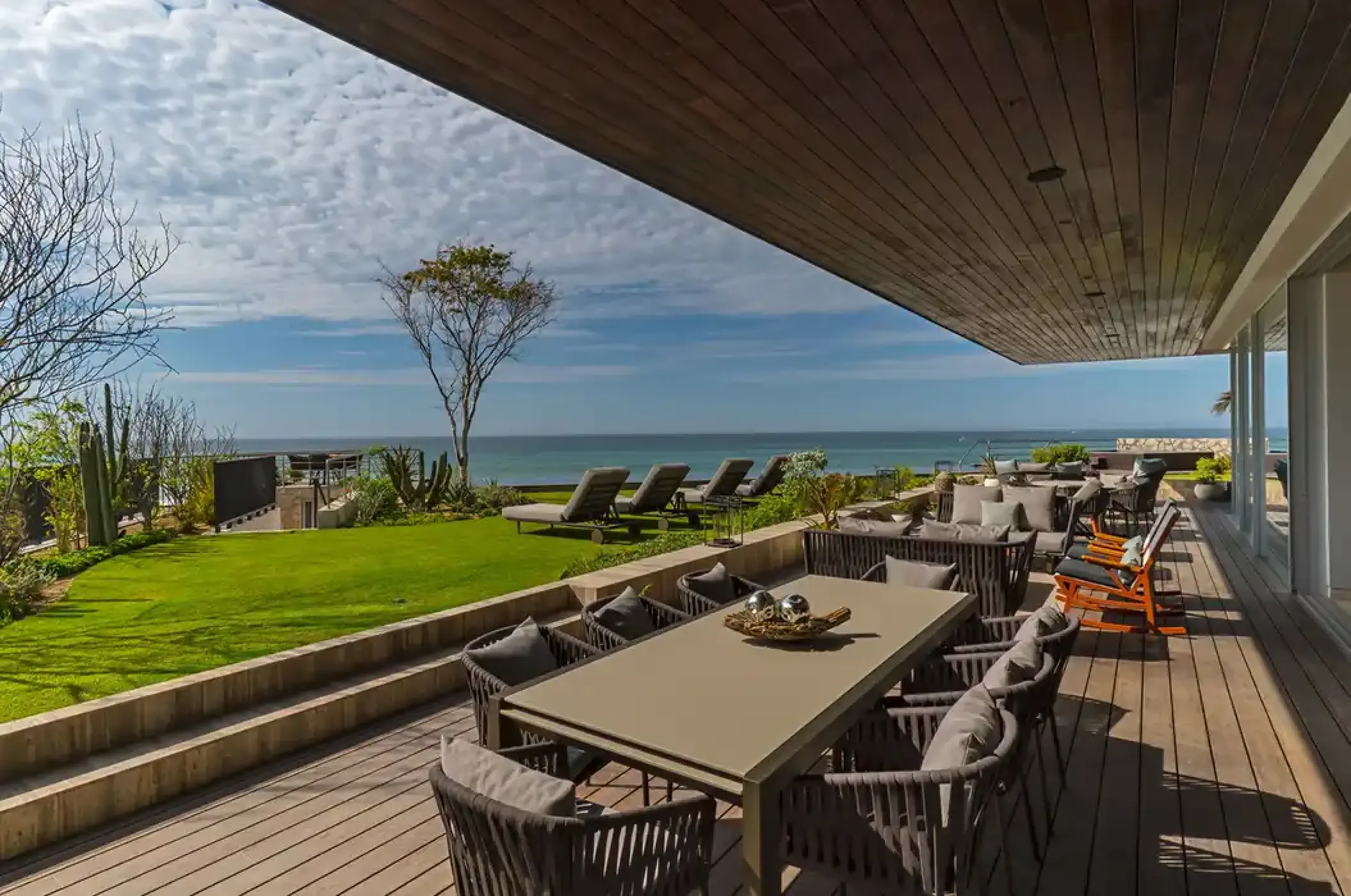 Residence terrace with dining area and ocean views at Solaz Los Cabos, Cabo San Lucas