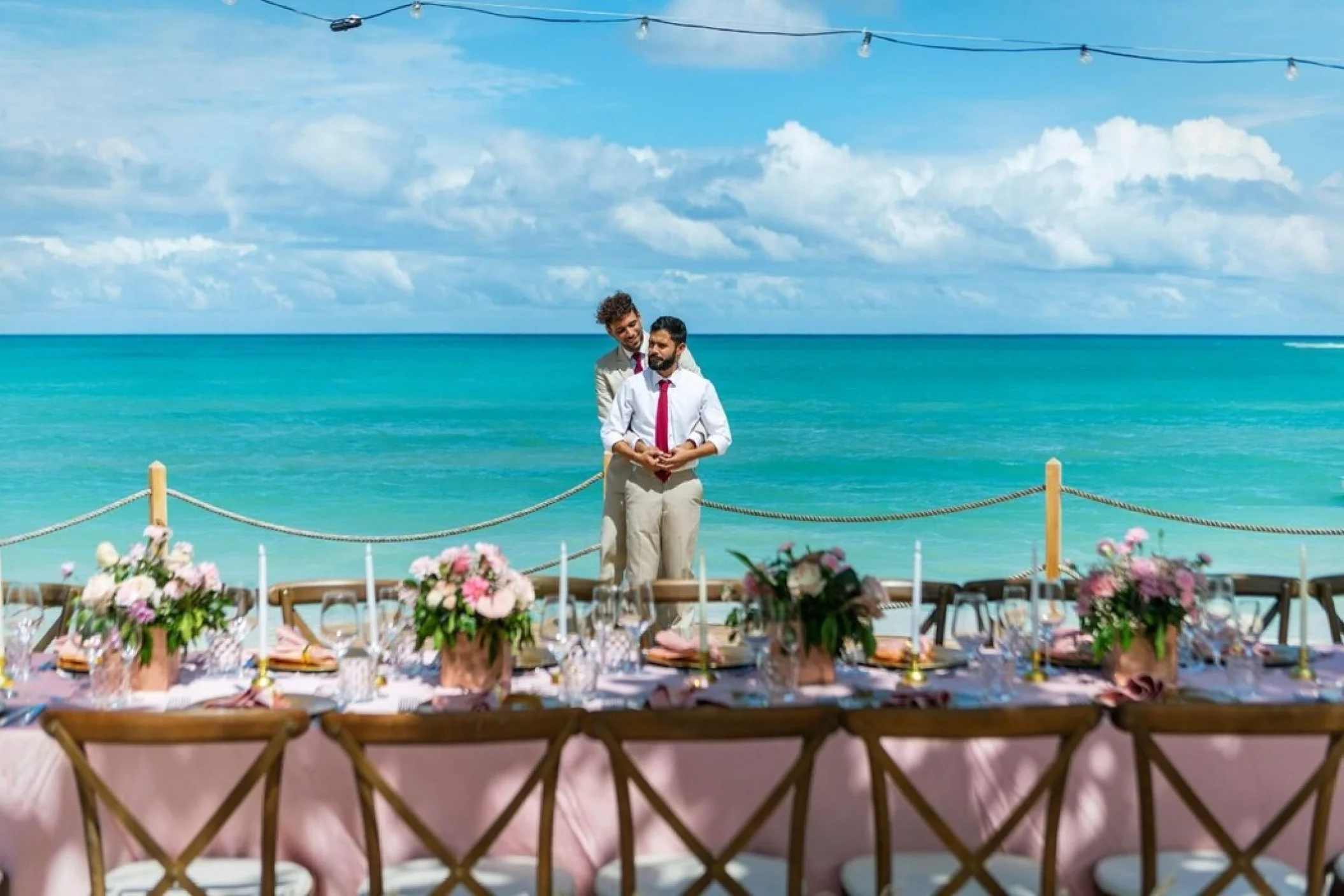 lgbtq couple at TRS Turquesa