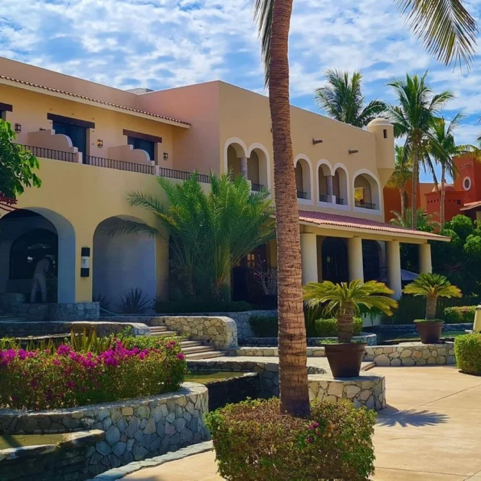 Mirror zone venue at Zoetry Casa del Mar Los Cabos