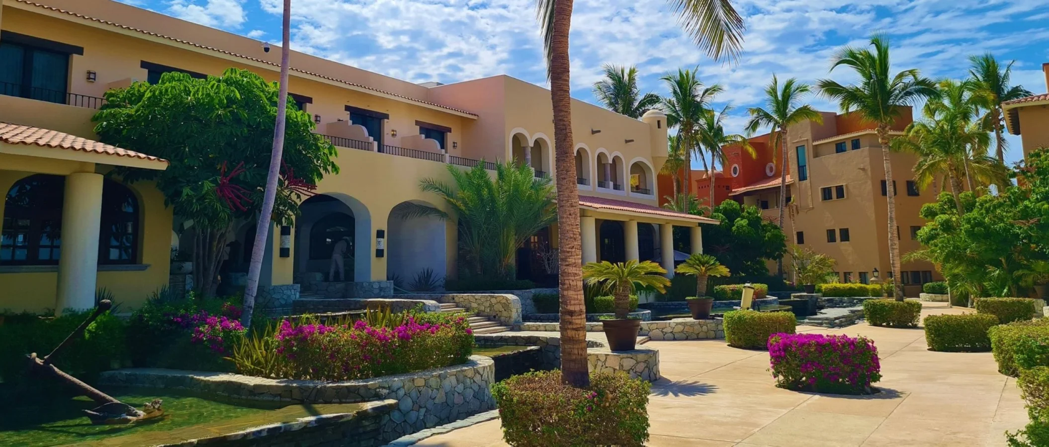 Mirror zone venue at Zoetry Casa del Mar Los Cabos