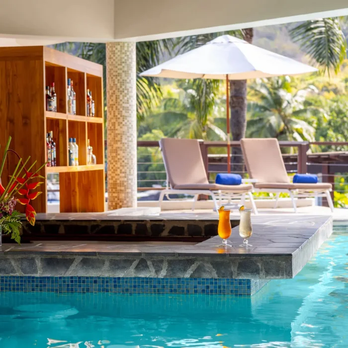 le bateau pool bar at Zoetry Marigot Bay St. Lucia