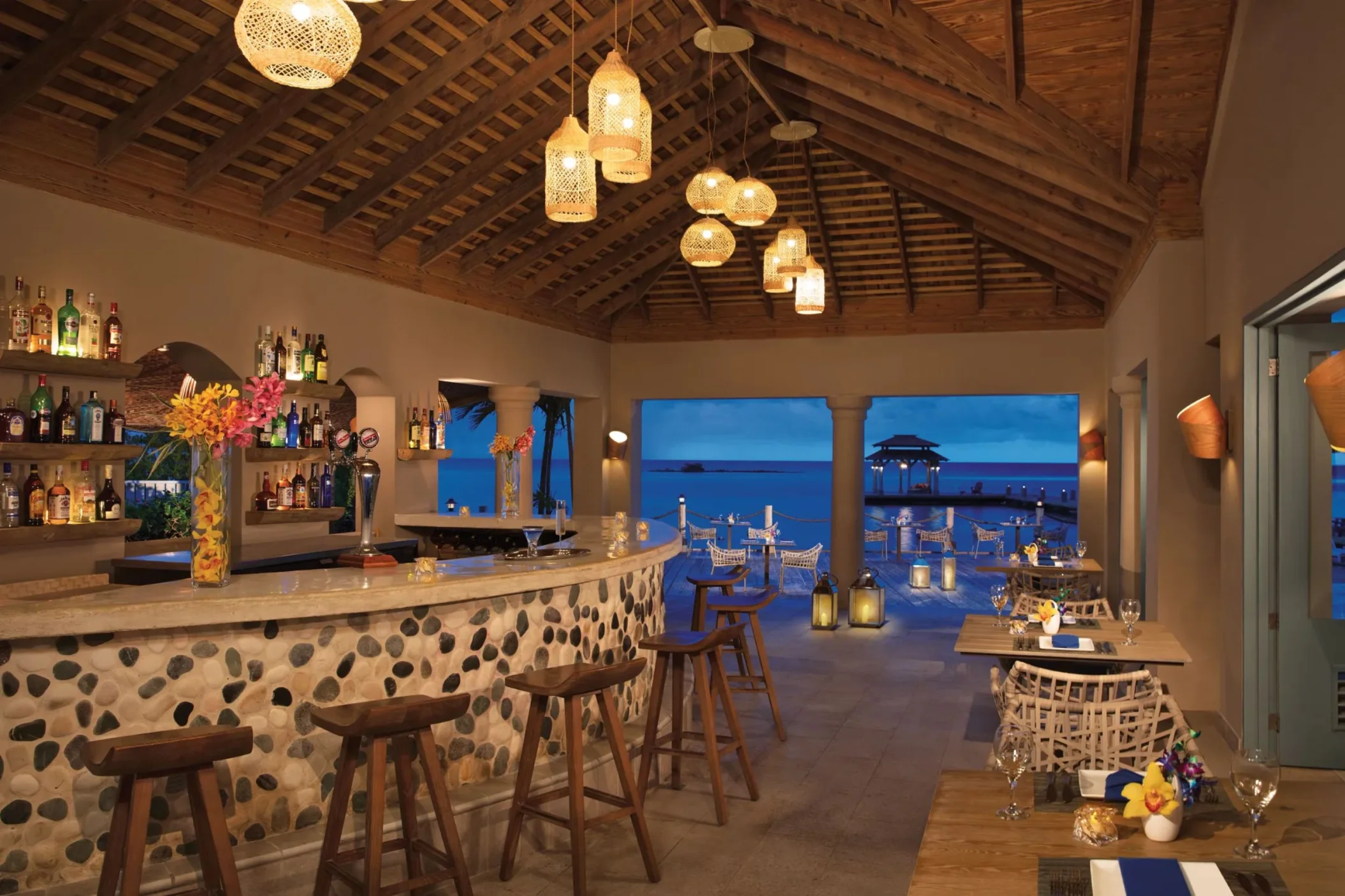 canoa bar at Zoetry Montego Bay