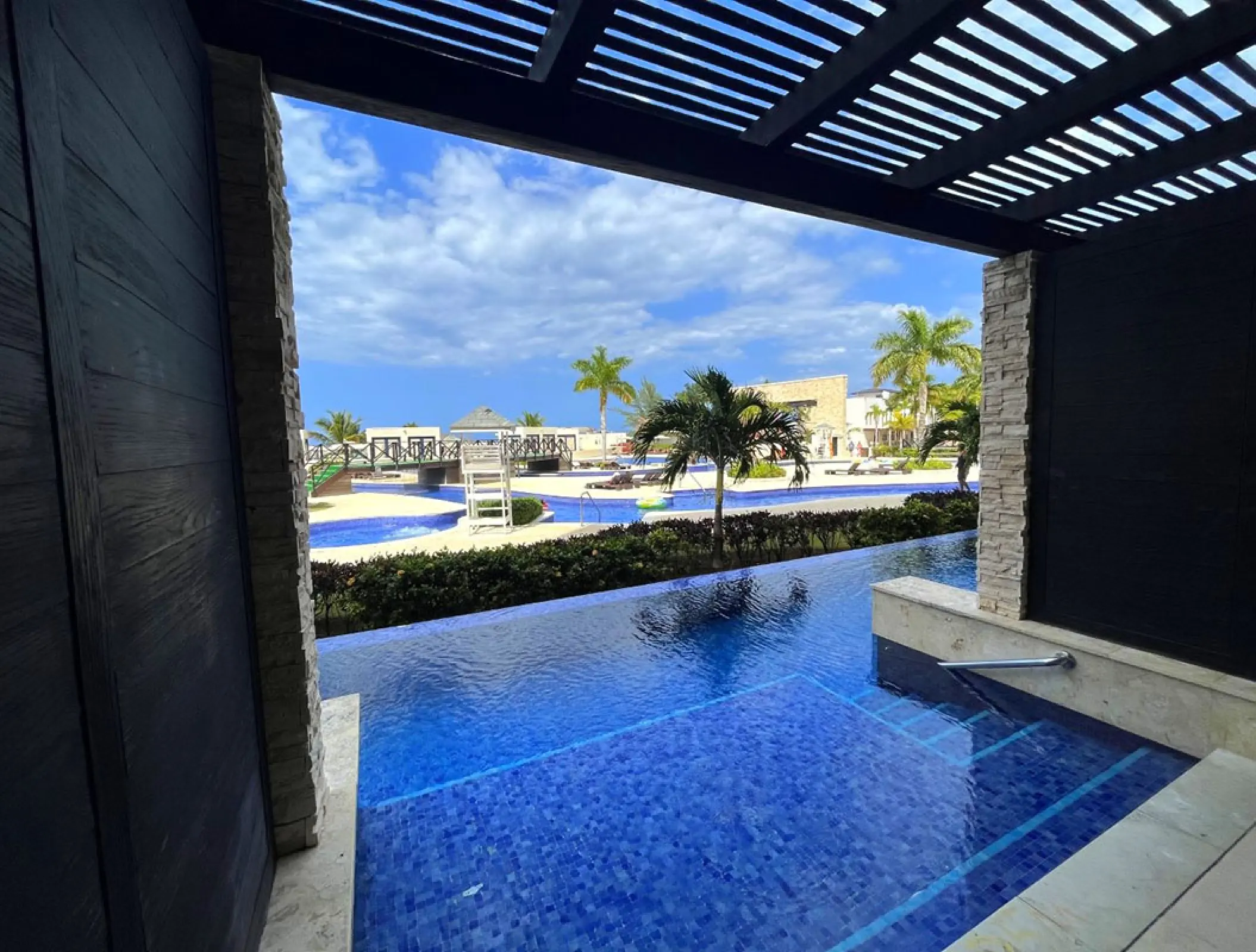Royalton Blue Waters swim-up pool overlooking the resort grounds, Montego Bay