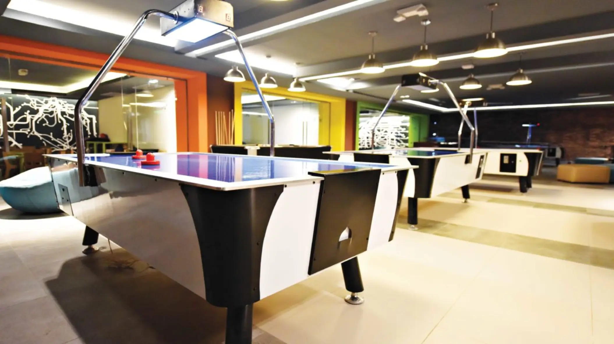 Air hockey and pool tables in the teens lounge at Royalton Riviera Cancun
