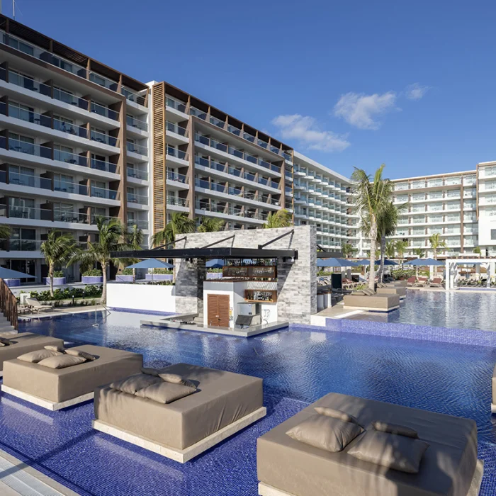 Royalton Splash Riviera Cancun adults pool