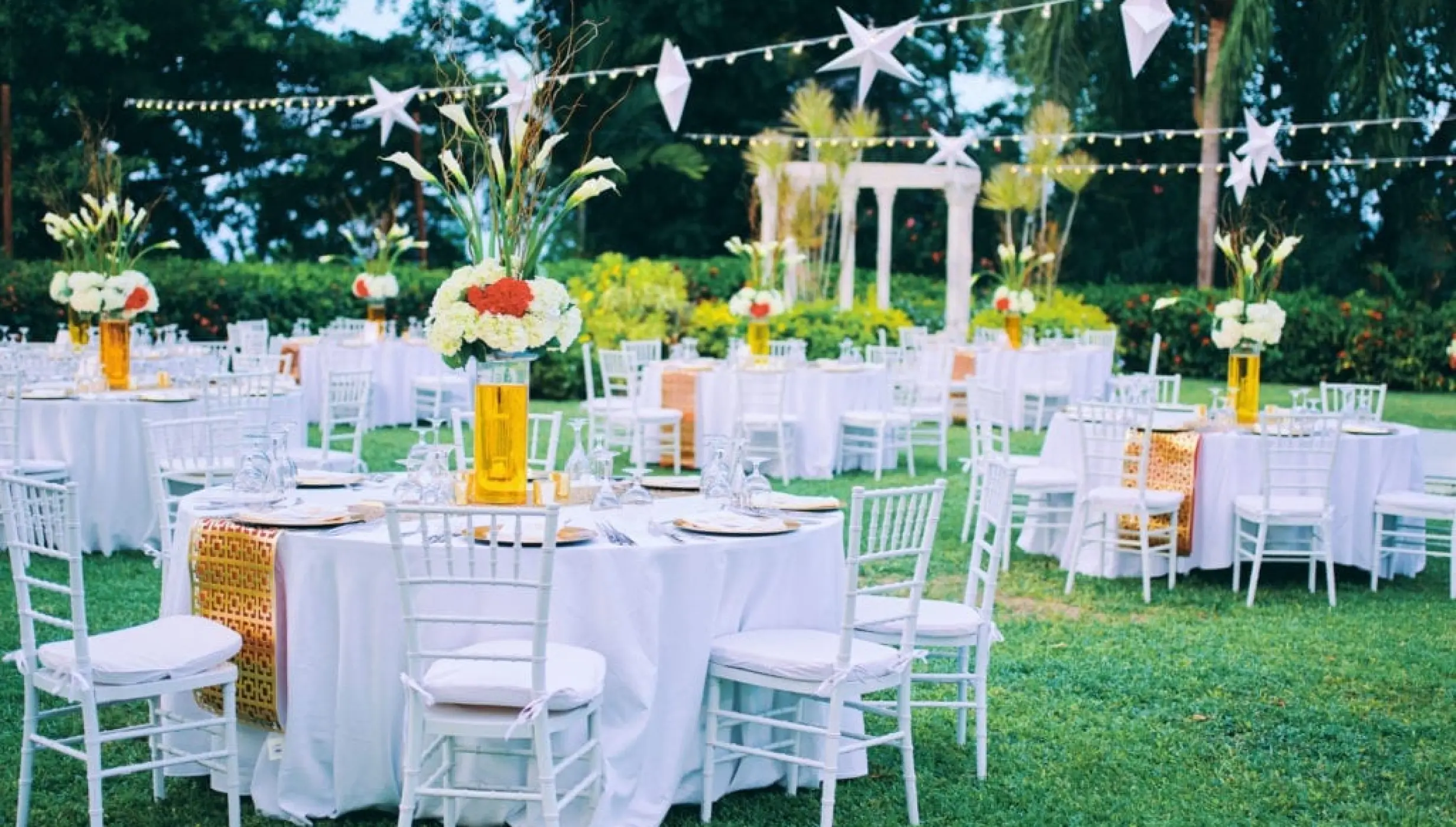 Dinner reception in the garden at Sandals Ochi
