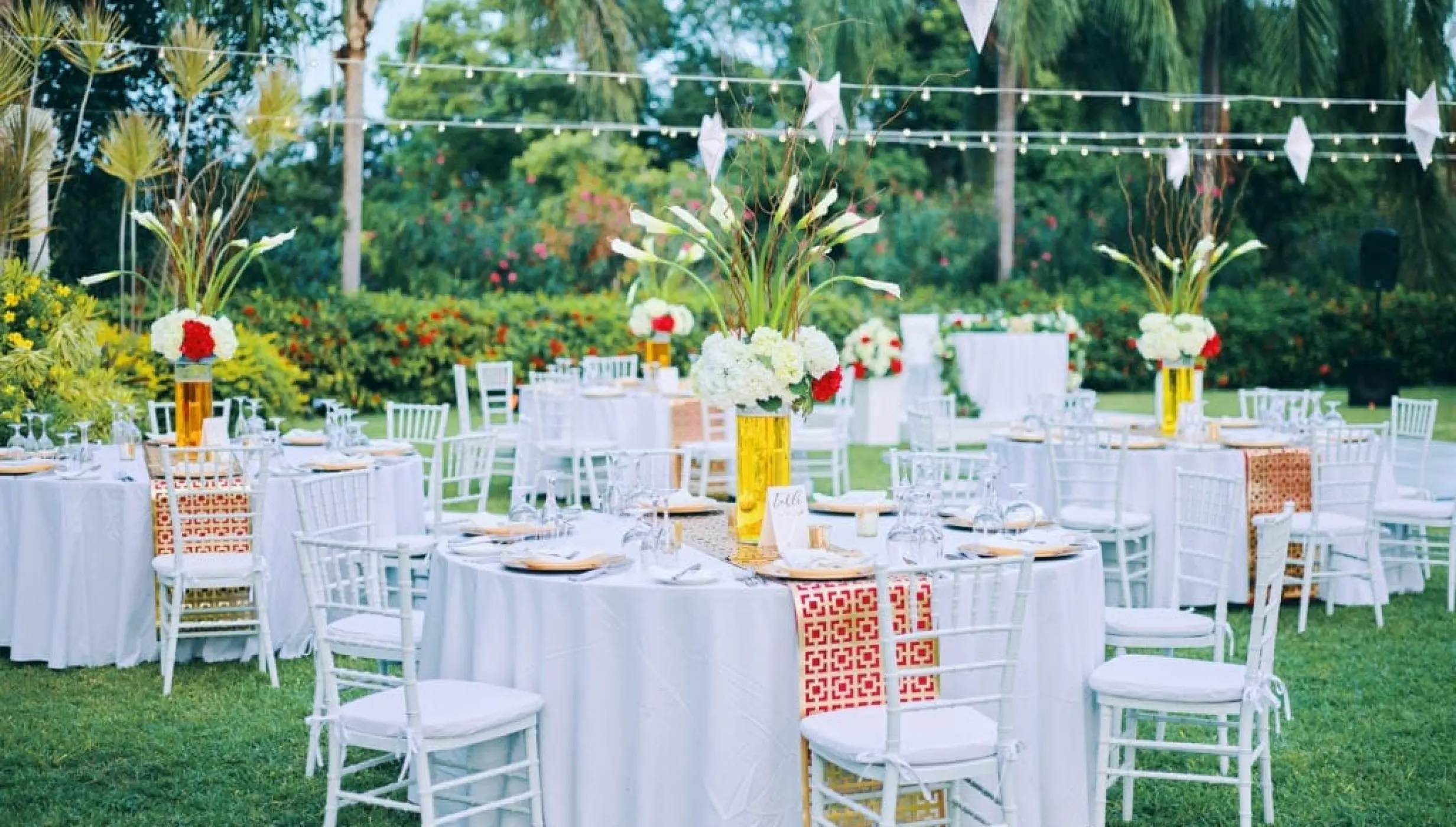 Dinner reception in the garden at Sandals Ochi