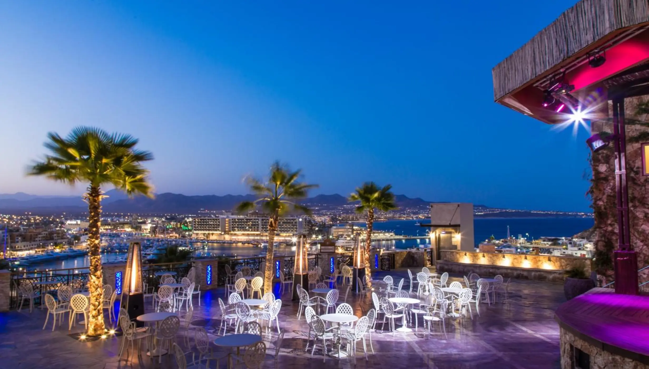Outdoor nights at Sandos Finisterra Los Cabos
