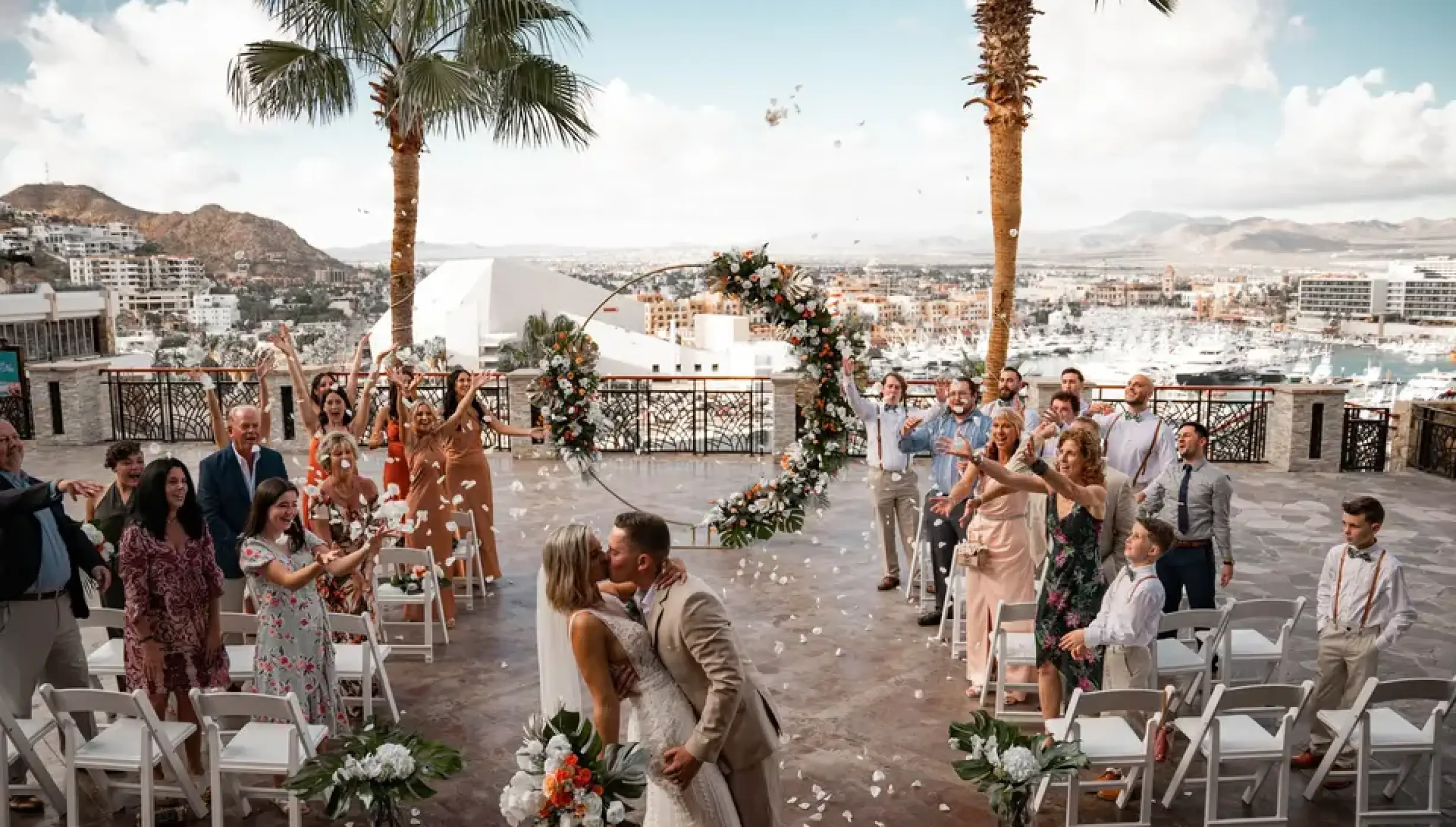 Ceremony on the plaza finisterra at Sandos Finisterra Los Cabos