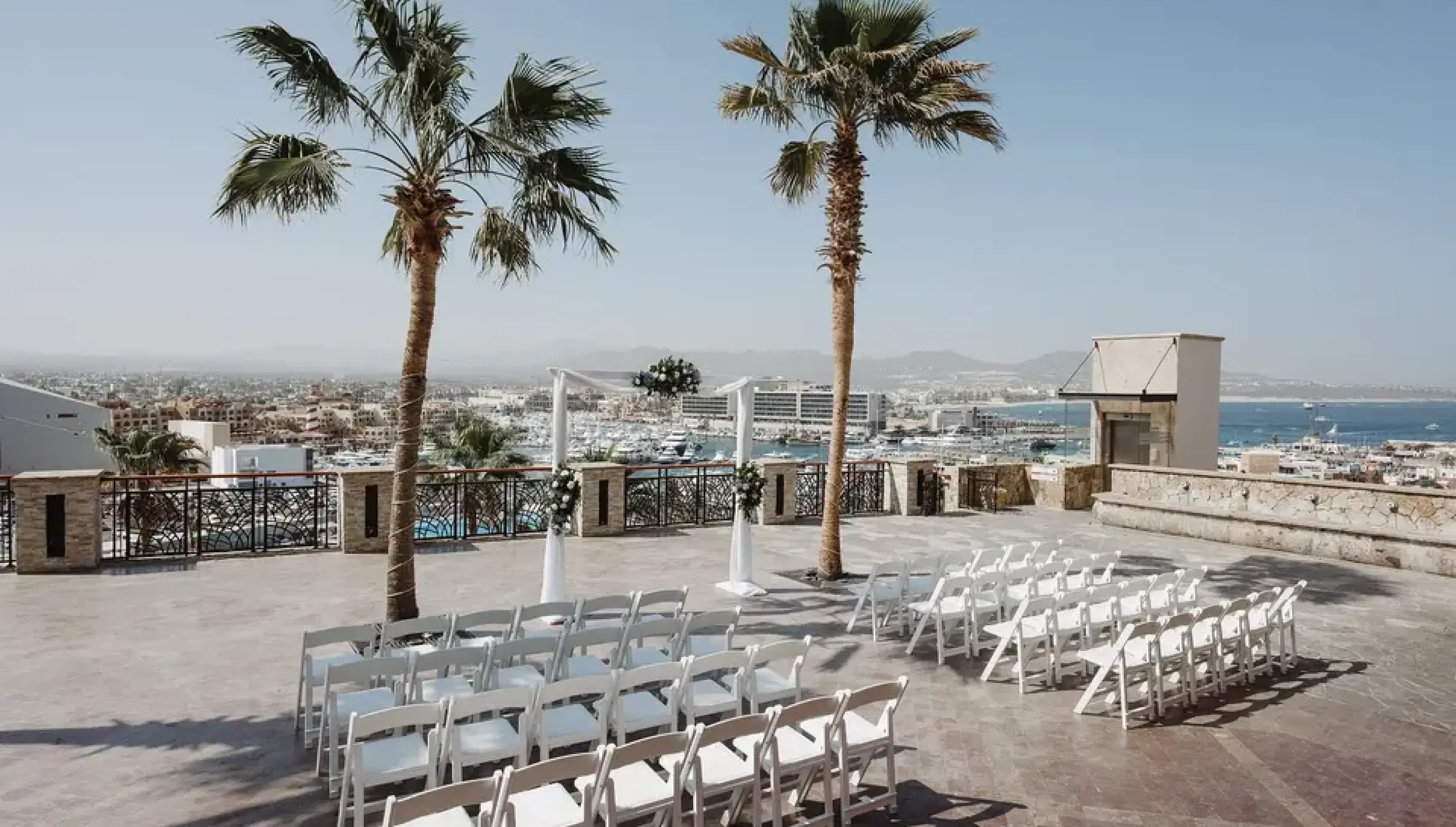 Ceremony on the plaza finisterra at Sandos Finisterra Los Cabos