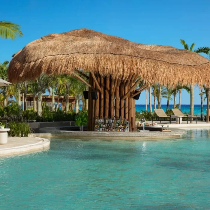 Mantarraya Bar at Secrets Moxche resort.