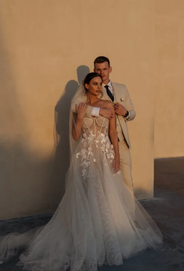 Julia & Justin during the golden hour