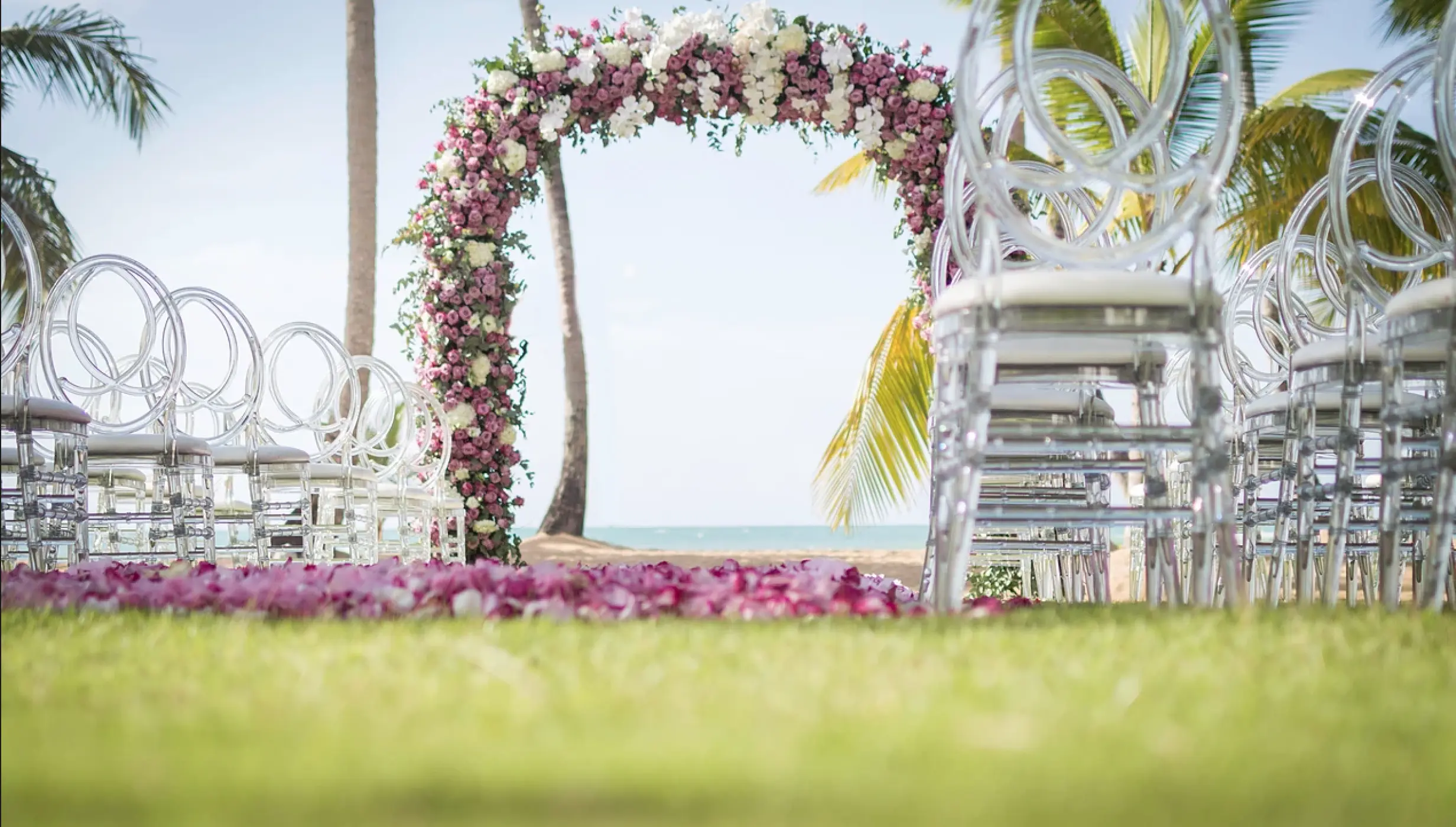Ceremony decor on the garden at Sublime samana Las Terrenas