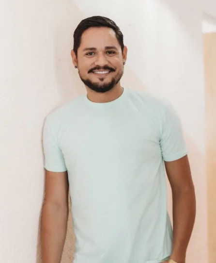 abraham travel coordinator at paradise weddings