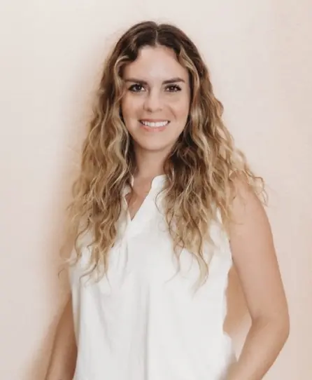 Karla, Certified Wedding Specialist at Paradise Weddings