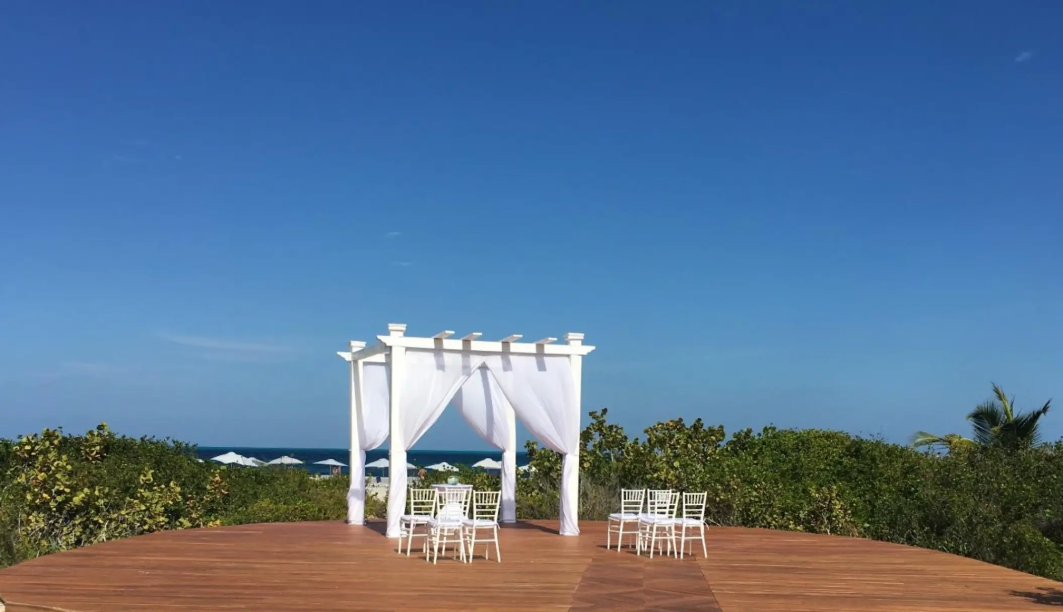 Skydeck wedding ceremony at TRS Coral, Cancun