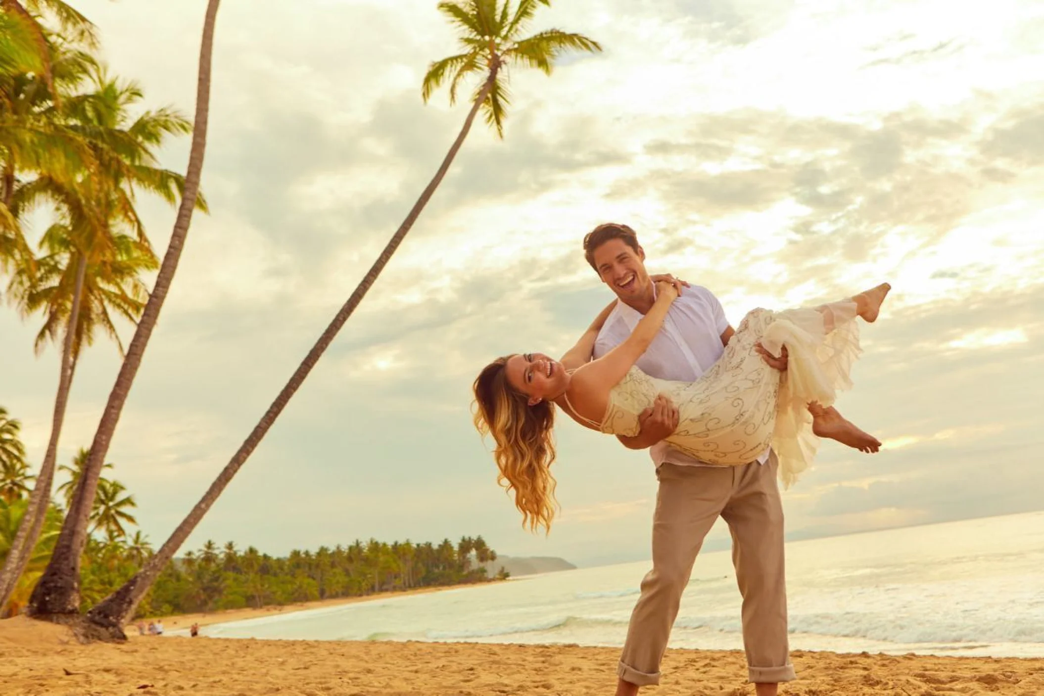 Couple on the beach at Viva Wyndham V Samaná