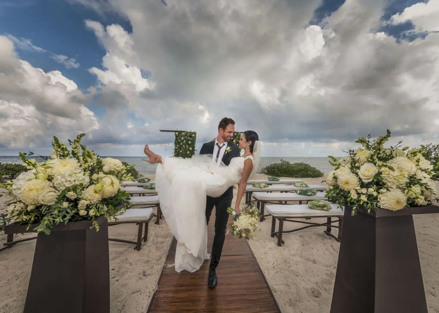 Just married couple at Haven Riviera Cancun.