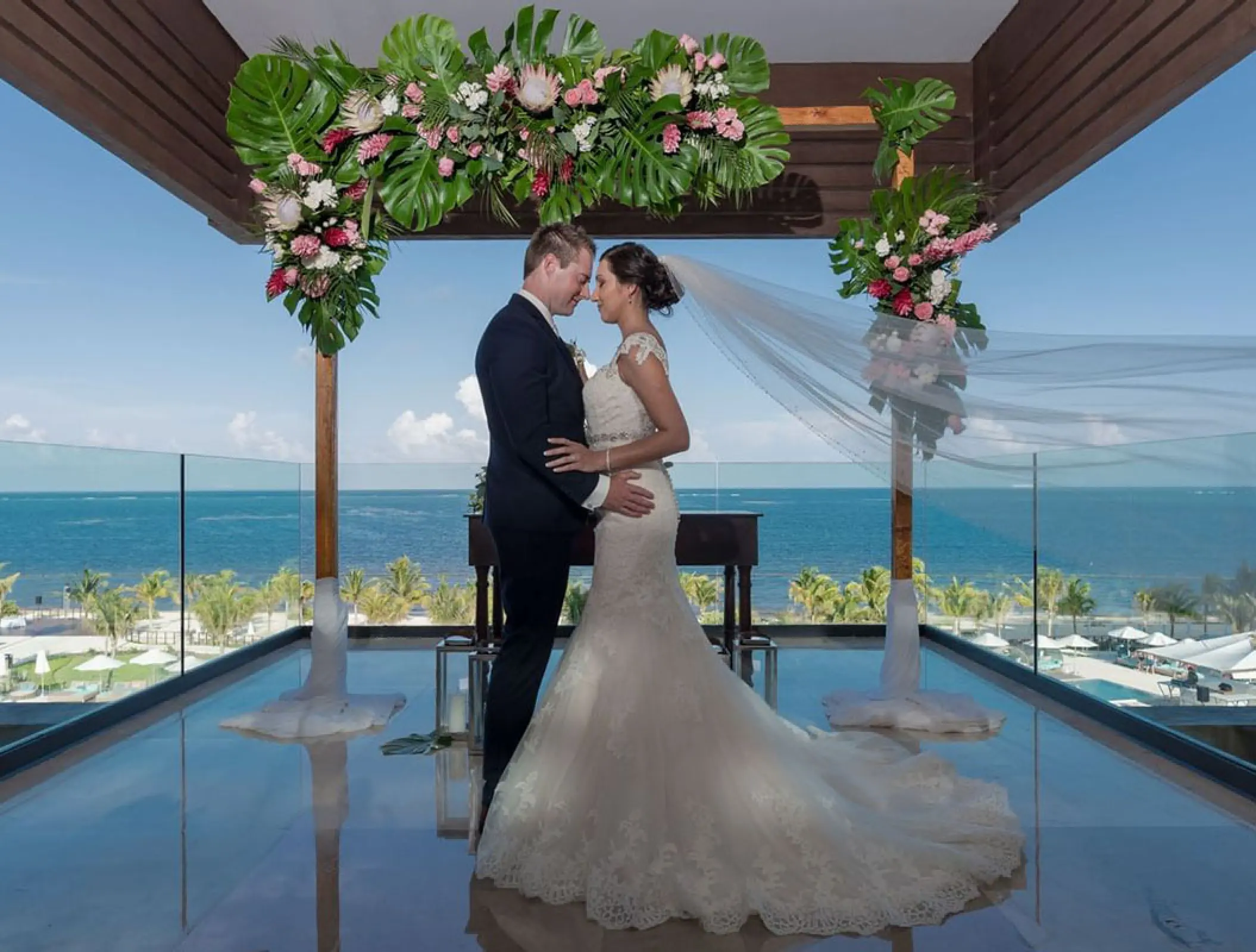 Terrace vow renewal ceremony overlooking the ocean at Haven Riviera Cancun, Riviera Maya