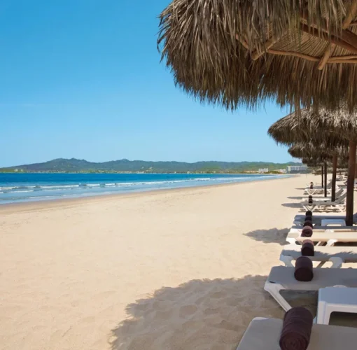 Wyndham Alltra Riviera Nayarit beach