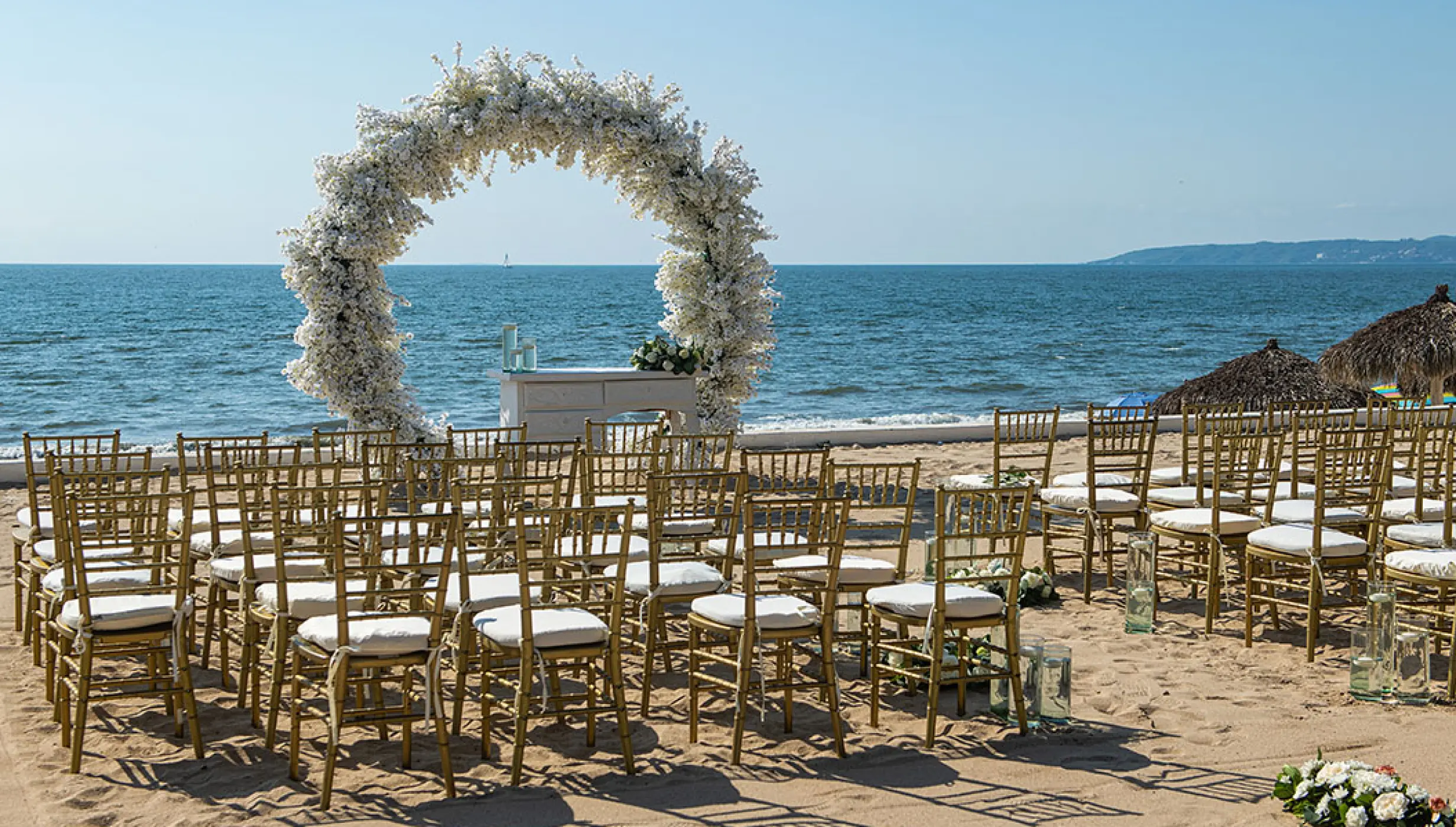 Ceremony decor on the beach at Wyndham Alltra Riviera Nayarit.