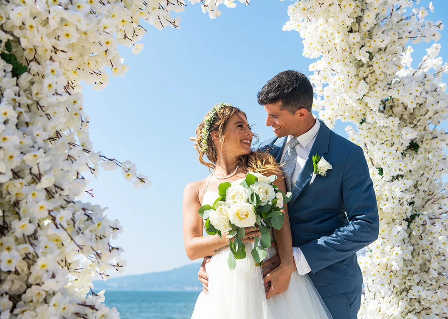 Wyndham Alltra Wedding couple enjoying Just for the two of you package.