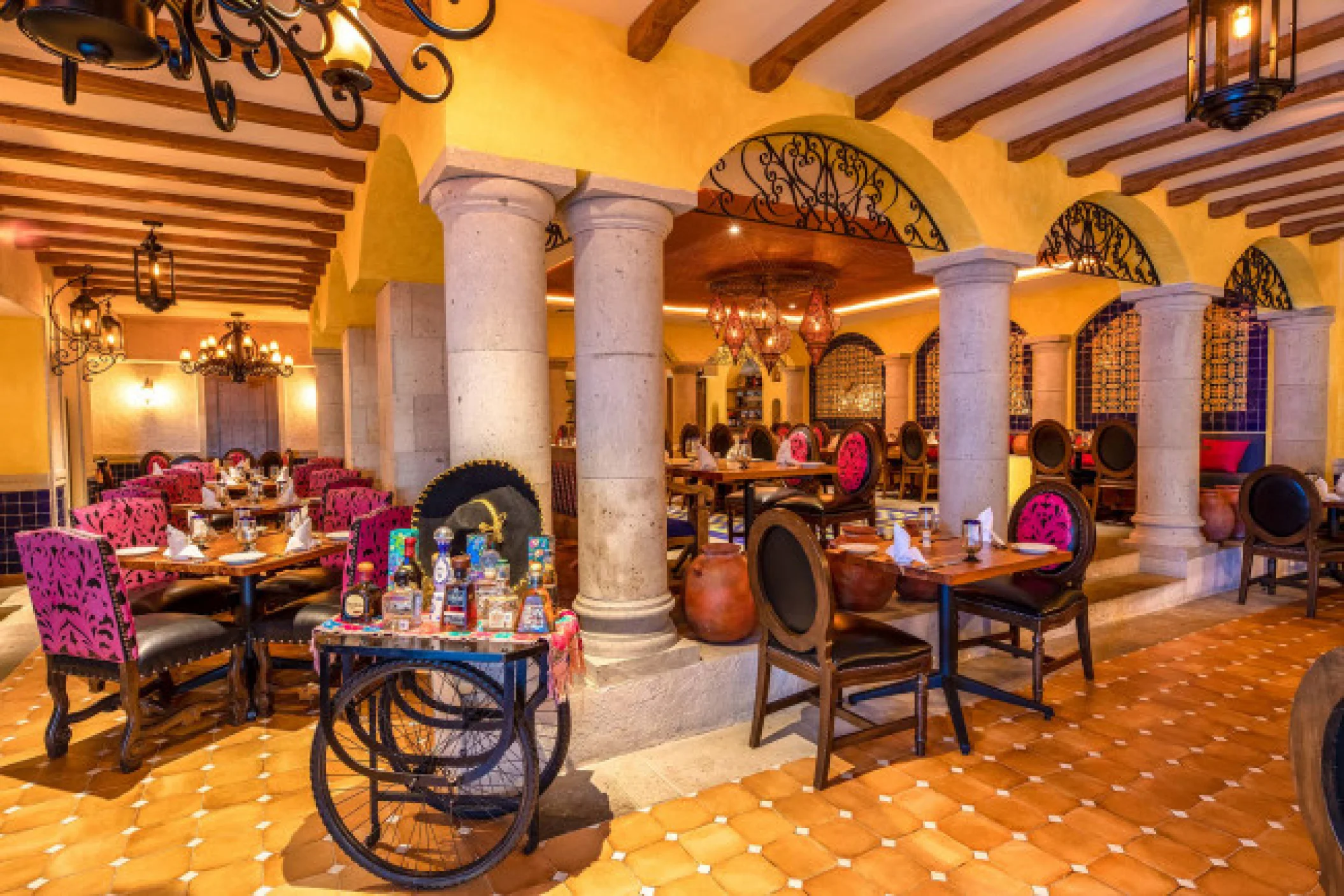 Casa de Rosa restaurant at Wyndham Alltra Cancun