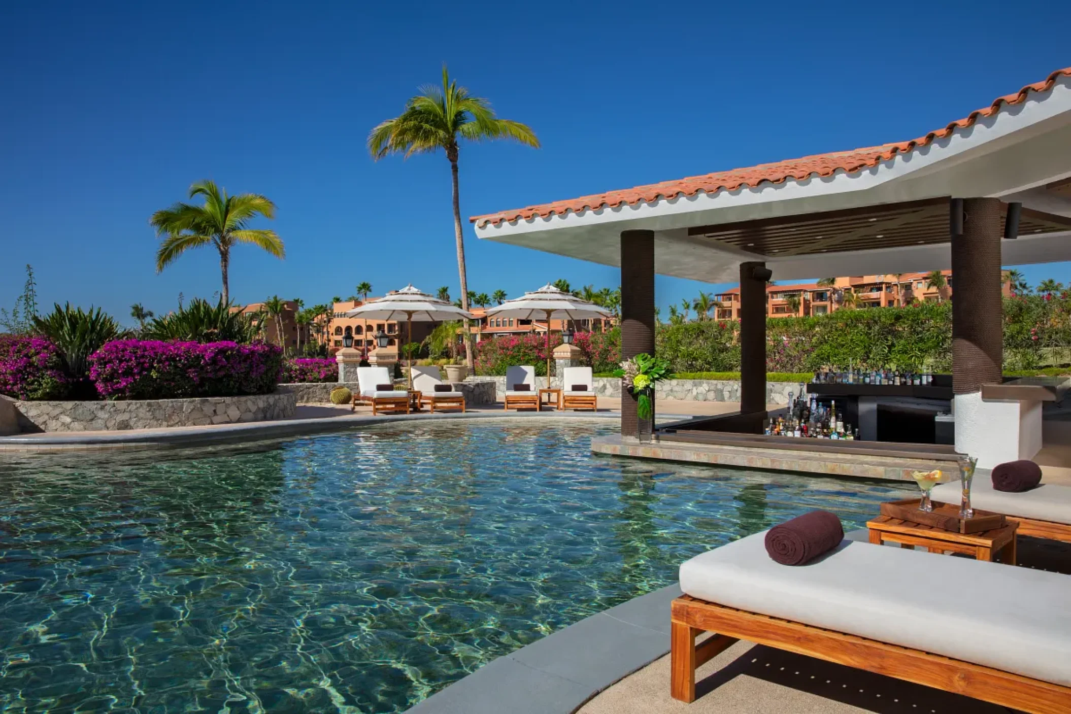 Swim up Bar Reflections at Zoetry Casa del Mar Los Cabos
