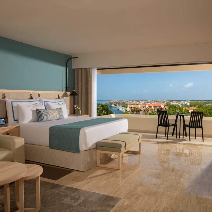 Dreams Aventuras Riviera Maya king bed